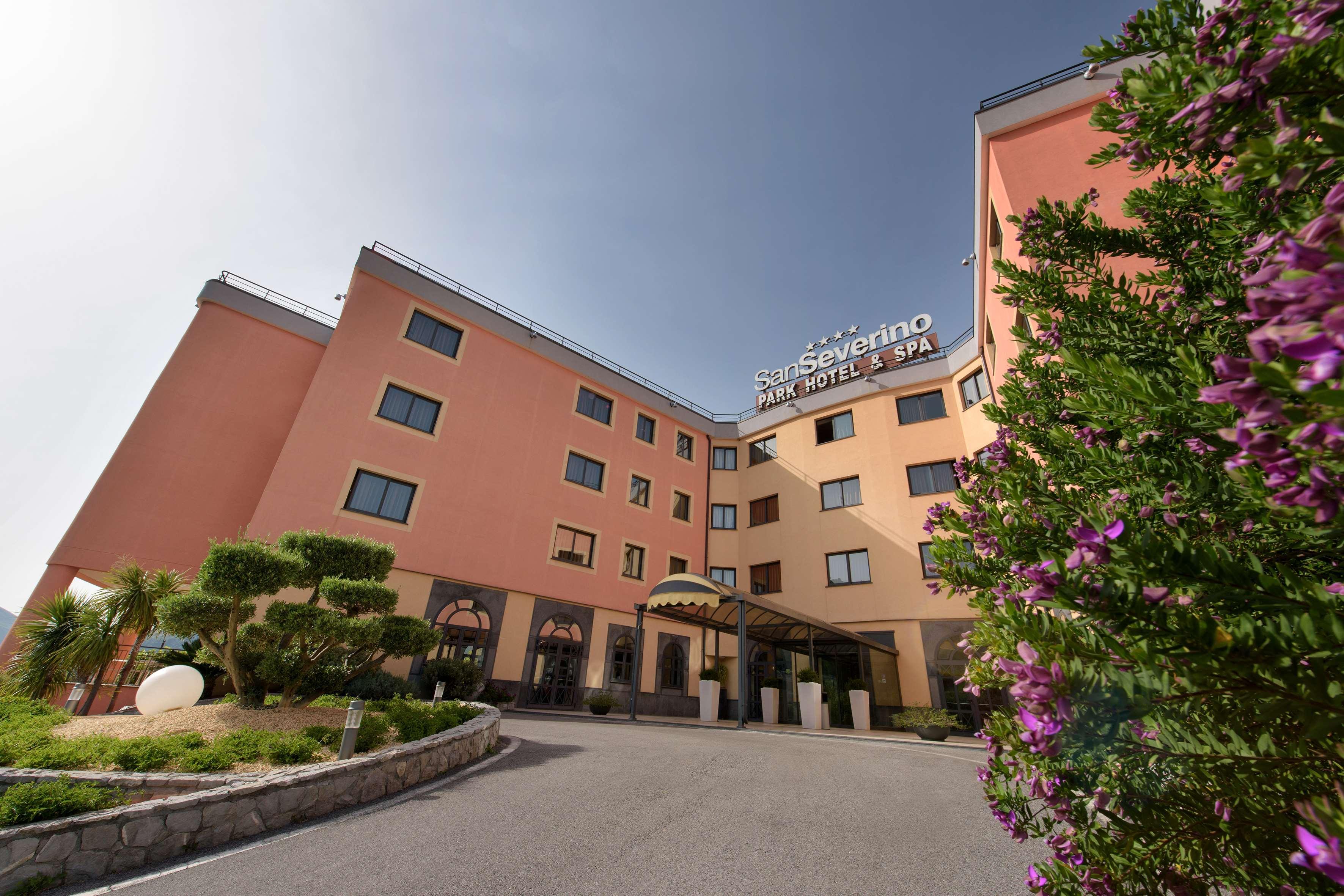 San Severino Park Hotel & Spa, BW Signature Collection Меркато-Сан-Северино Экстерьер фото